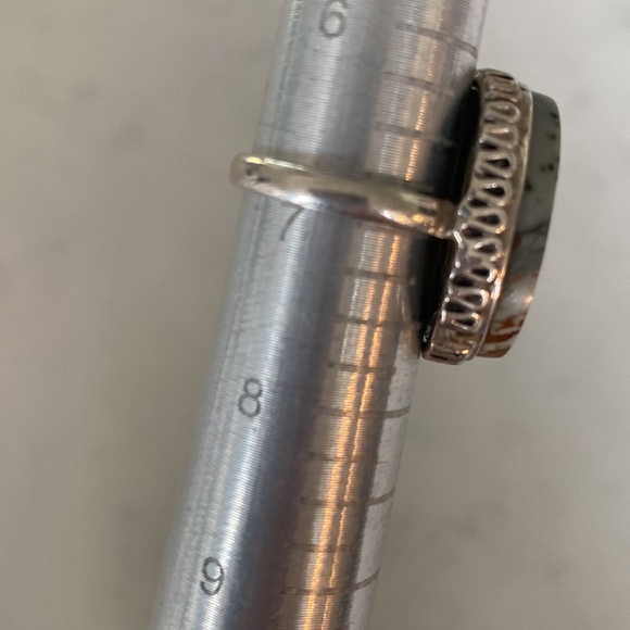 Sterling Silver and Jasper stone ring. Size 7 - Picture 4 of 6